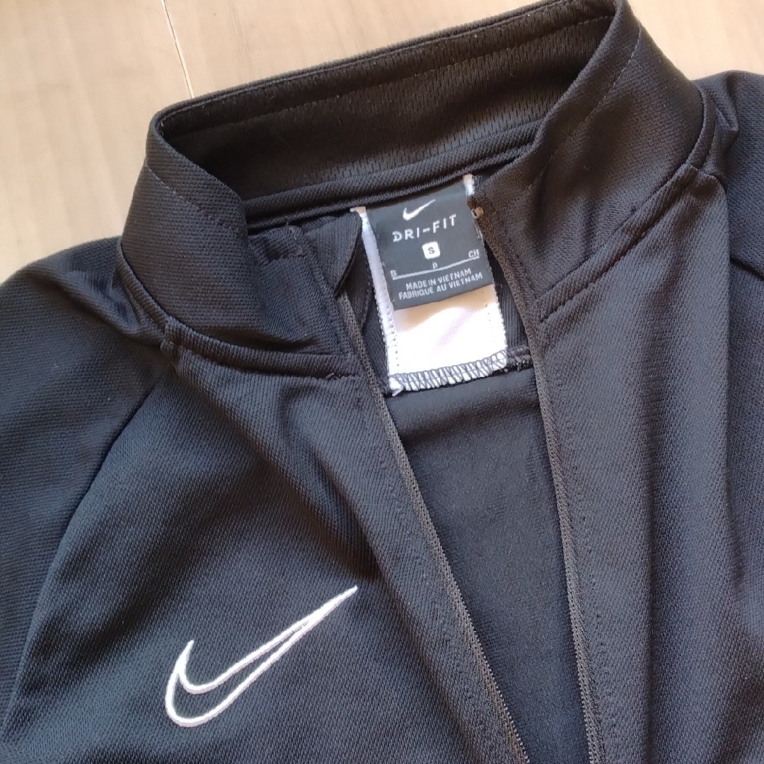 NIKE(ナイキ)のとら様専用【NIKE】ジャージセットアップ S キッズ/ベビー/マタニティのキッズ服男の子用(90cm~)(その他)の商品写真