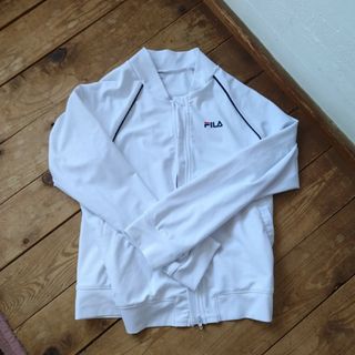 フィラ(FILA)のラッシュガード　FILA　フィラ　白色　140 長袖　プール　海　山　クーポン(その他)