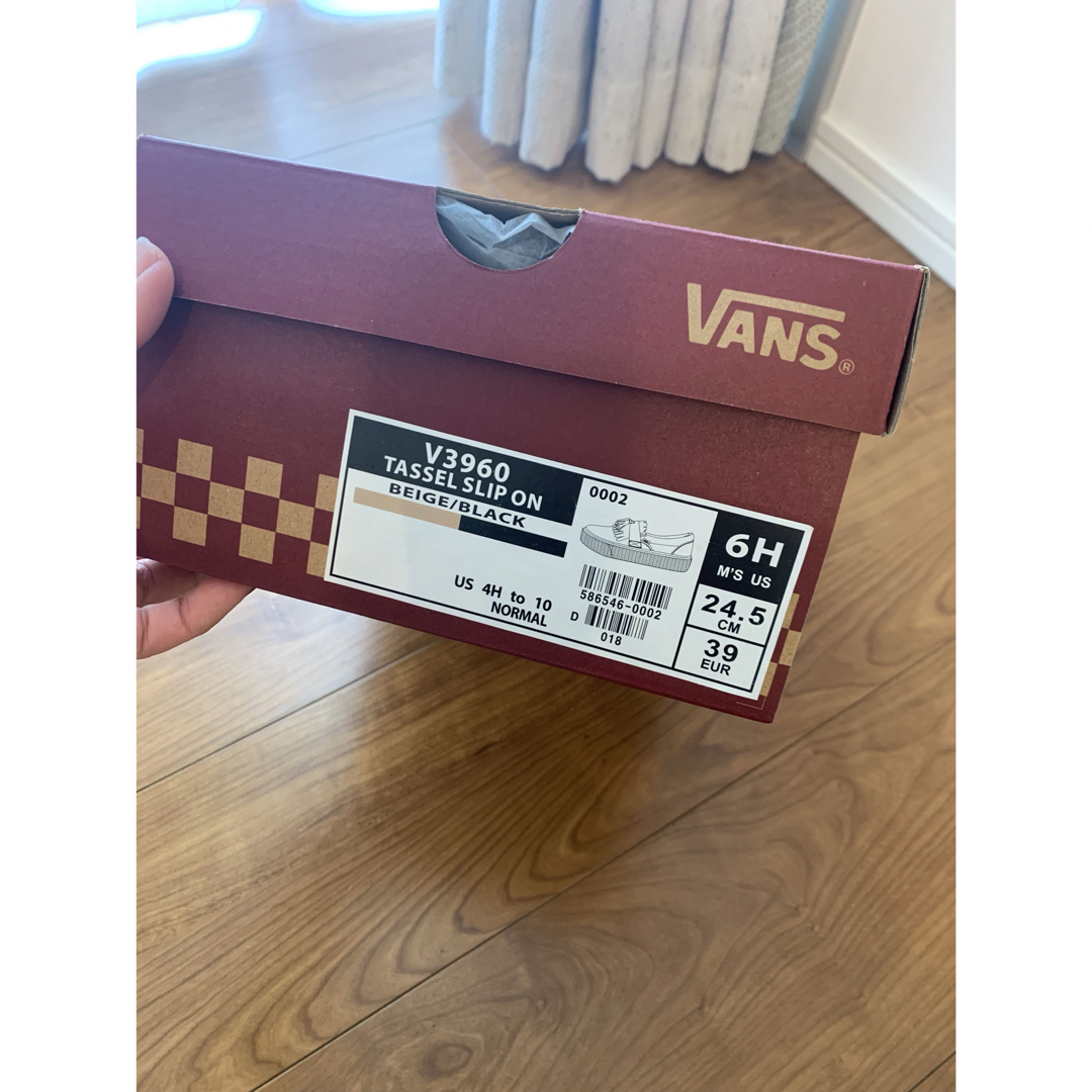 VANS(ヴァンズ)の23cm VANS TASSEL SLIP ON タッセルスリッポン ベージュ レディースの靴/シューズ(ローファー/革靴)の商品写真