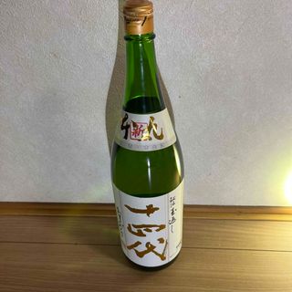 ジュウヨンダイ(十四代)の十四代角新本丸1.8L(日本酒)