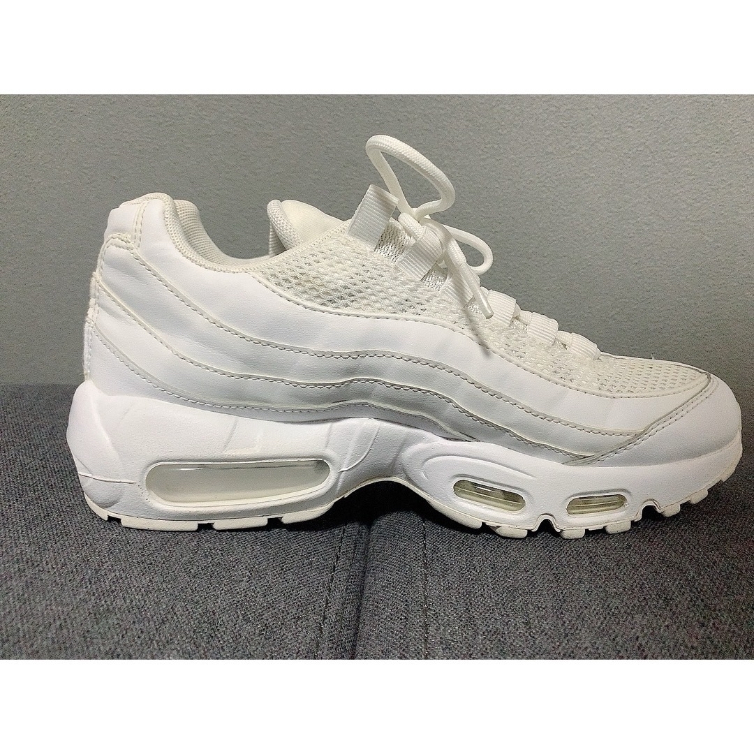 NIKE(ナイキ)のNIKE W AIR MAX 95 /  エア マックス 95 レディースの靴/シューズ(スニーカー)の商品写真