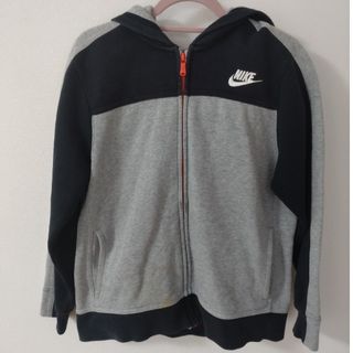 ナイキ(NIKE)のパーカー　140cm(US BOYS M)　NIKE(ジャケット/上着)