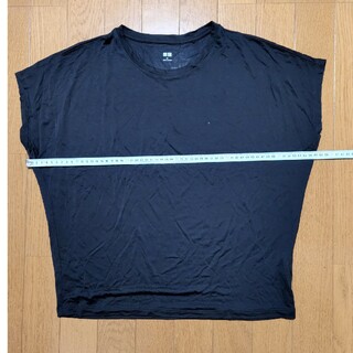 ユニクロ(UNIQLO)の【最安値】ユニクロ　レディース　黒　Tシャツ　Mサイズ(Tシャツ(半袖/袖なし))