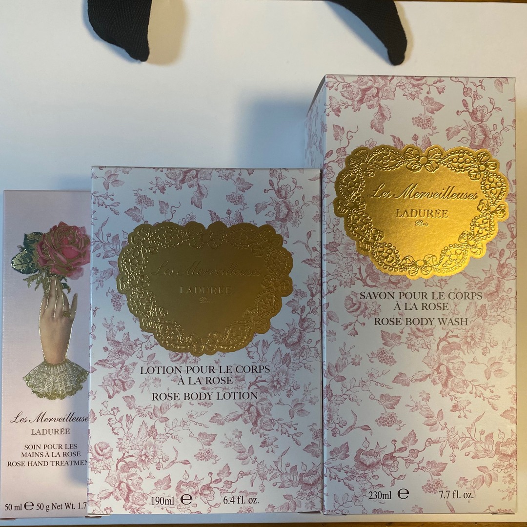 Les Merveilleuses LADUREE(レメルヴェイユーズラデュレ)のラデュレ　ボディウォッシュ　ボディローション　ハンドクリーム コスメ/美容のボディケア(ボディソープ/石鹸)の商品写真