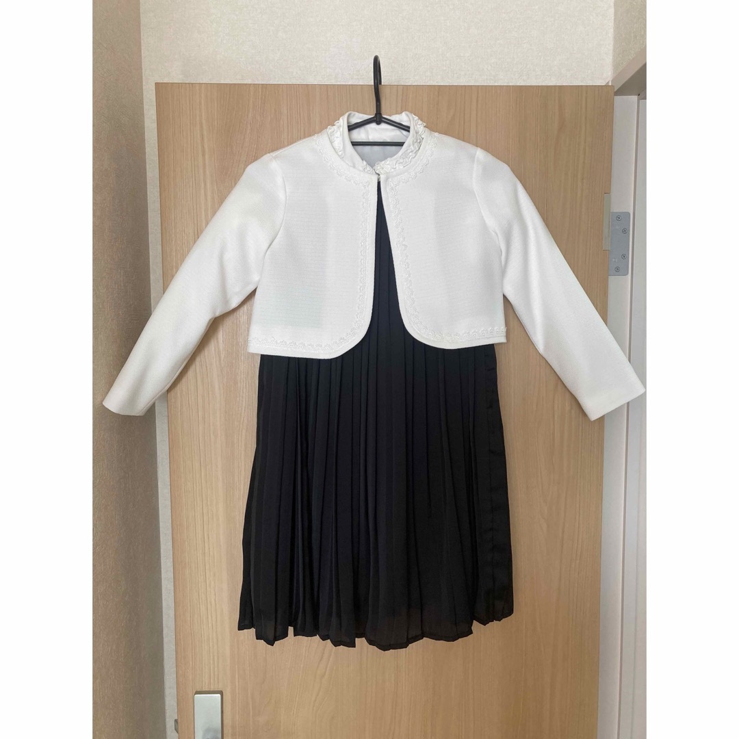 130㎝女の子フォーマル服 キッズ/ベビー/マタニティのキッズ服女の子用(90cm~)(ドレス/フォーマル)の商品写真