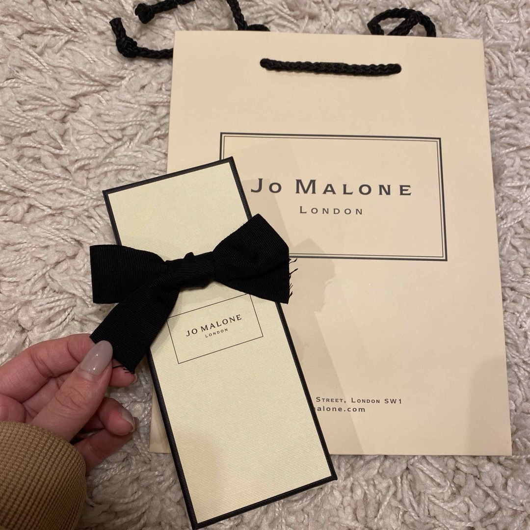 Jo Malone(ジョーマローン)のJo Malone London イングリッシュ ペアー&フリージア ヘア ミ… コスメ/美容のヘアケア/スタイリング(ヘアウォーター/ヘアミスト)の商品写真