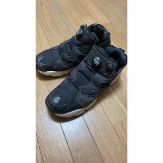 インスタポンプフューリー(INSTAPUMP FURY（Reebok）)のポンプフューリー　リーボック　ブラック　24cm(スニーカー)