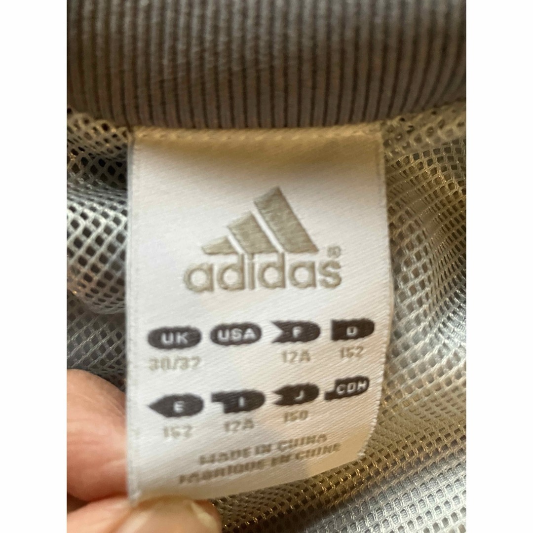 adidas(アディダス)のadidas150 薄手上着　美品‼️ キッズ/ベビー/マタニティのキッズ服女の子用(90cm~)(ジャケット/上着)の商品写真