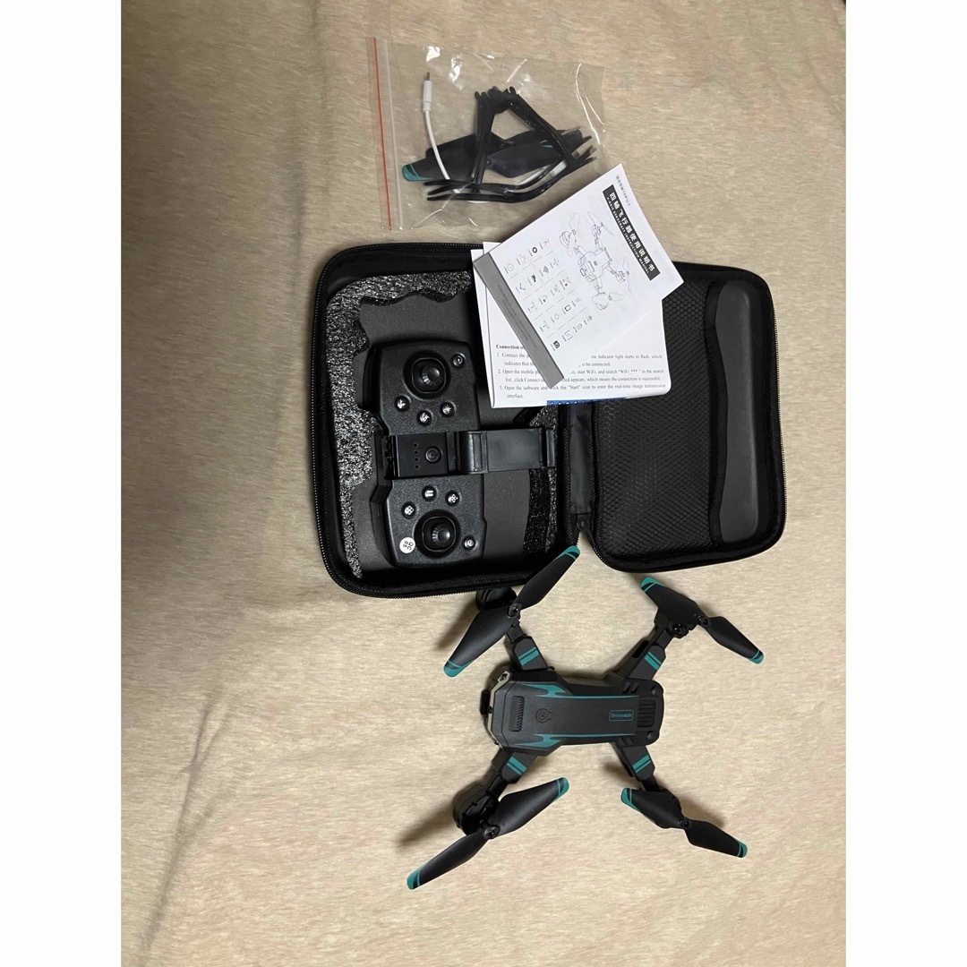 ドローン S6 HDRC カメラ付き　携帯接続 エンタメ/ホビーのおもちゃ/ぬいぐるみ(ホビーラジコン)の商品写真