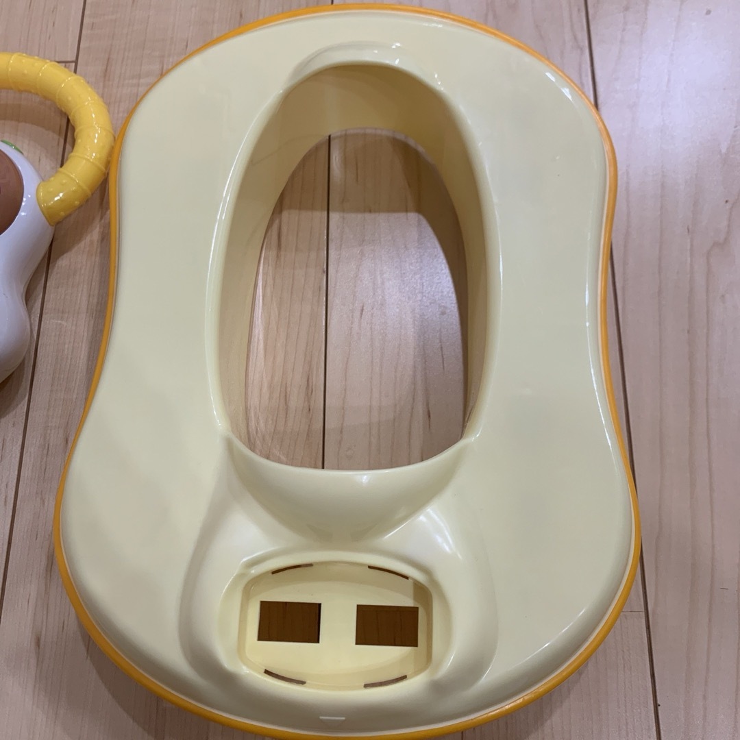 アンパンマン(アンパンマン)のアンパンマン　補助便座 キッズ/ベビー/マタニティのおむつ/トイレ用品(補助便座)の商品写真