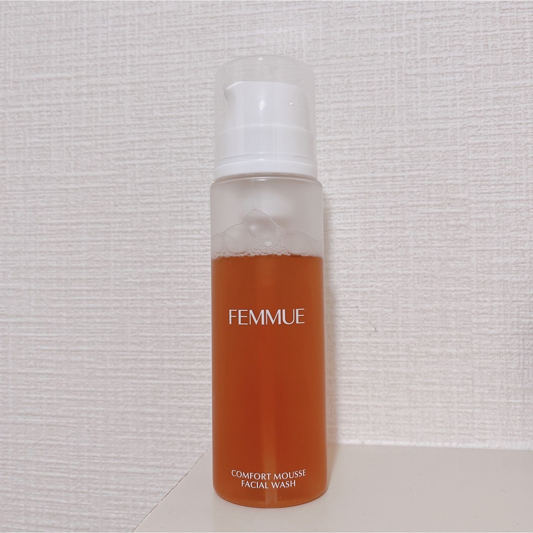 FEMMUE(ファミュ)のFEMMUE コンフォート ムースウォッシュ コスメ/美容のスキンケア/基礎化粧品(洗顔料)の商品写真