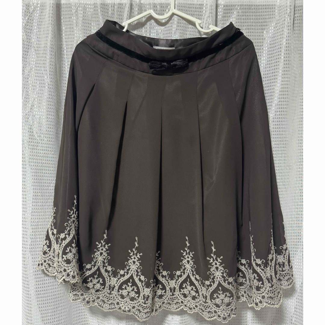刺繍スカート茶色美品・PARTSONPARTS レディースのスカート(ひざ丈スカート)の商品写真