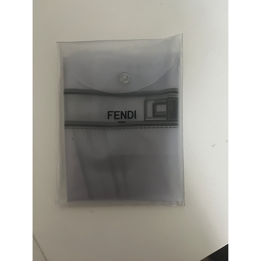 FENDI(フェンディ)のフェンディ　ピーカブー雨よけカバー レディースのバッグ(その他)の商品写真