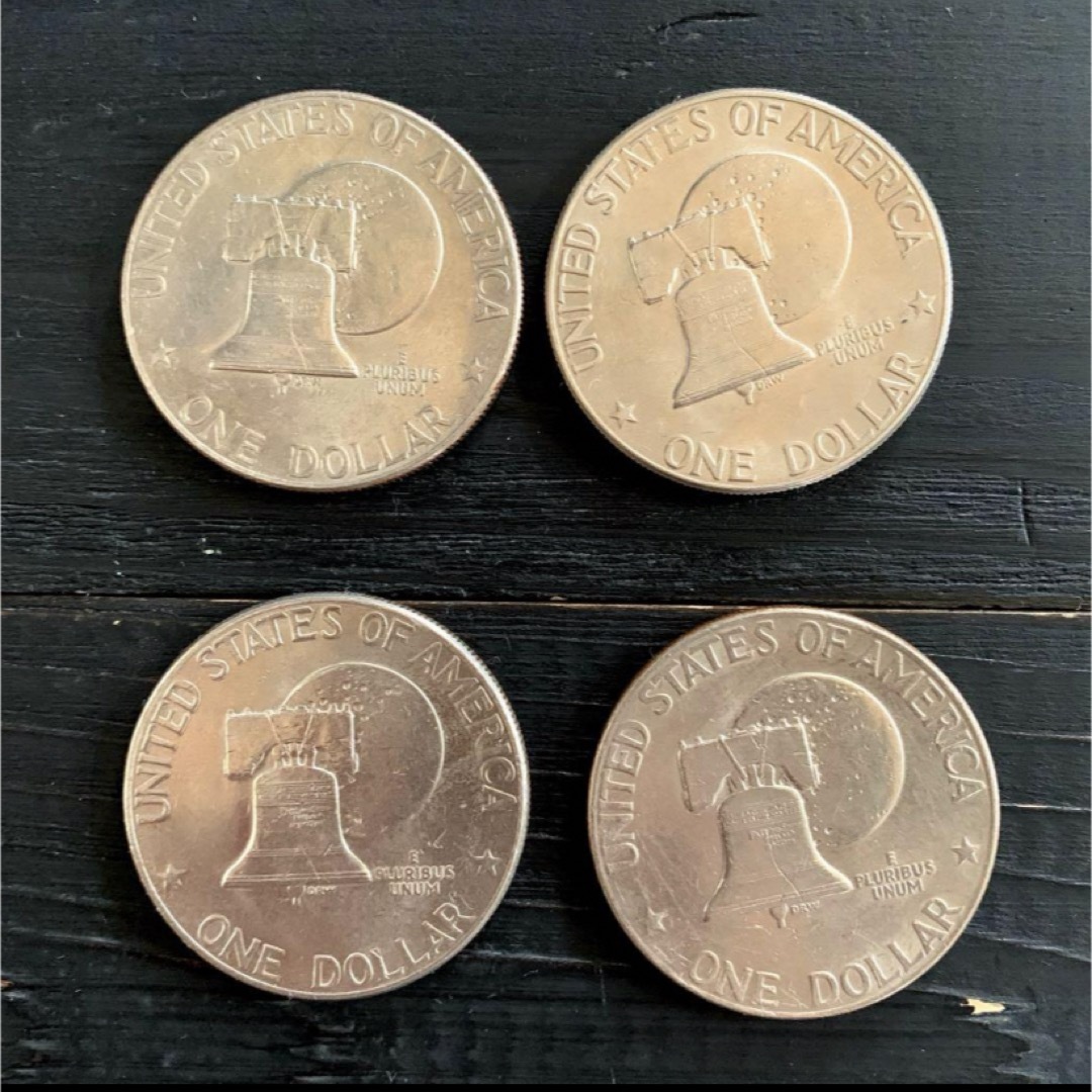 アメリカ1ドル硬貨　銀貨　アイゼンハワー　4枚セット エンタメ/ホビーの美術品/アンティーク(その他)の商品写真