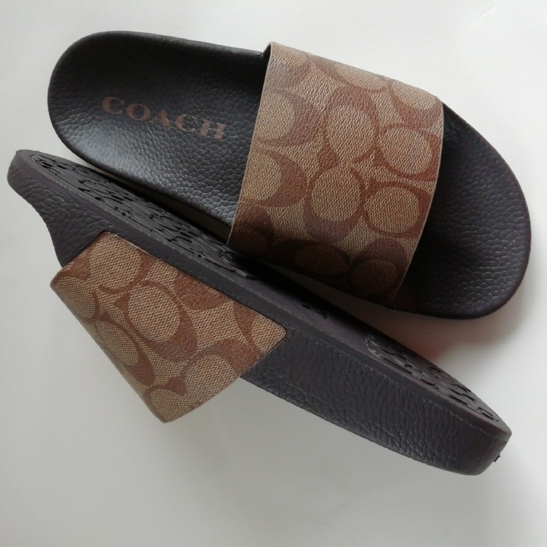 COACH(コーチ)の正規店購入★コーチ★シグネチャーメンズサンダル★サイズあり★新品、袋付き メンズの靴/シューズ(サンダル)の商品写真