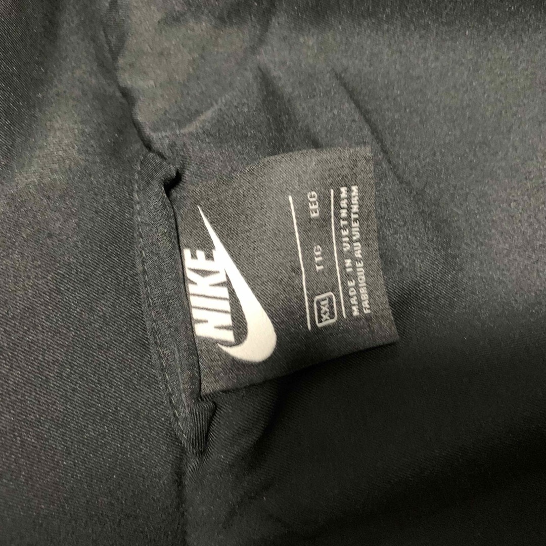 NIKE(ナイキ)の正規品　NIKE ナイキ ファージャケット ウィメンズ　XXL ブルゾン レディースのジャケット/アウター(毛皮/ファーコート)の商品写真