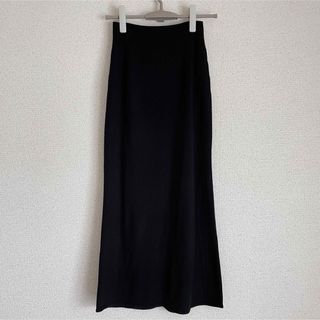 ユニクロ(UNIQLO)の♪ ユニクロ　スリット入り薄手リブニットスカート　マキシスカート♪(ロングスカート)