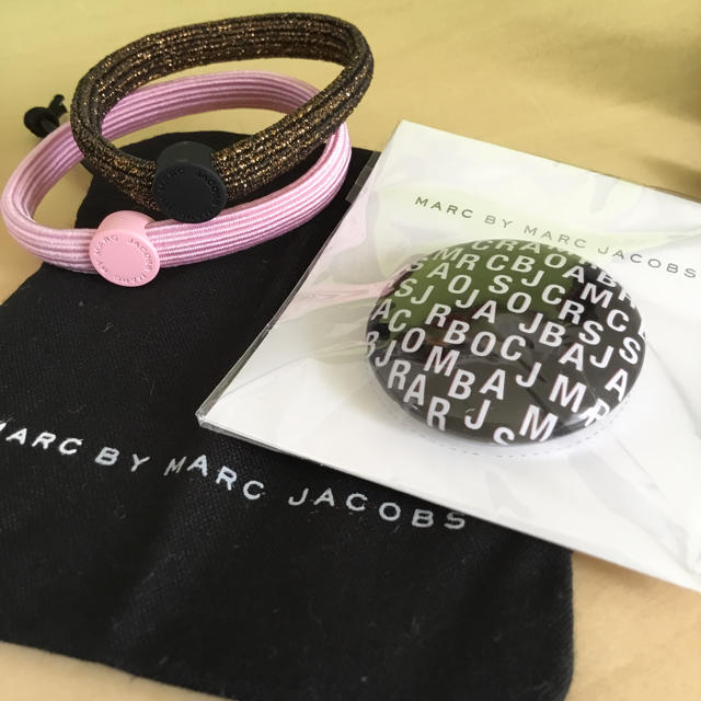 MARC BY MARC JACOBS(マークバイマークジェイコブス)のmarc by marc jacobs まとめグッズセット レディースのアクセサリー(ブレスレット/バングル)の商品写真