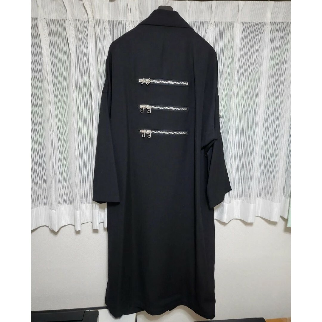 Yohji Yamamoto(ヨウジヤマモト)のyohji yamamoto 20aw ファスナーチェーンコート メンズのジャケット/アウター(チェスターコート)の商品写真