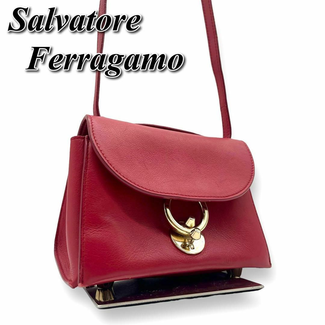 レディース《現行品》フェラガモ　Ferragamo ステラ　ショルダー　バッグ　1235