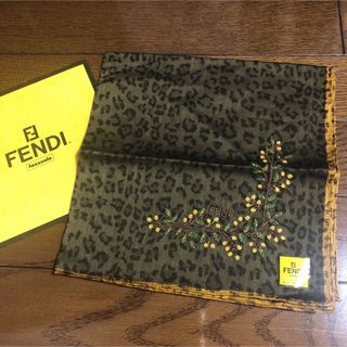 フェンディ(FENDI)の【新品未使用】FENDI フェンディ ハンカチ  ギフト袋付き(ハンカチ)