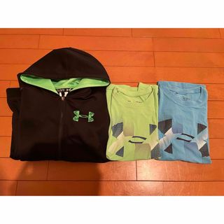 アンダーアーマー(UNDER ARMOUR)のアンダーアーマー　パーカー　Tシャツ Mサイズ　Lサイズ(Tシャツ/カットソー)