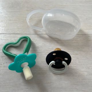 ビブス　BIBS おしゃぶり　0-6m 蛍光　リセラベビーシリコン歯ブラシ