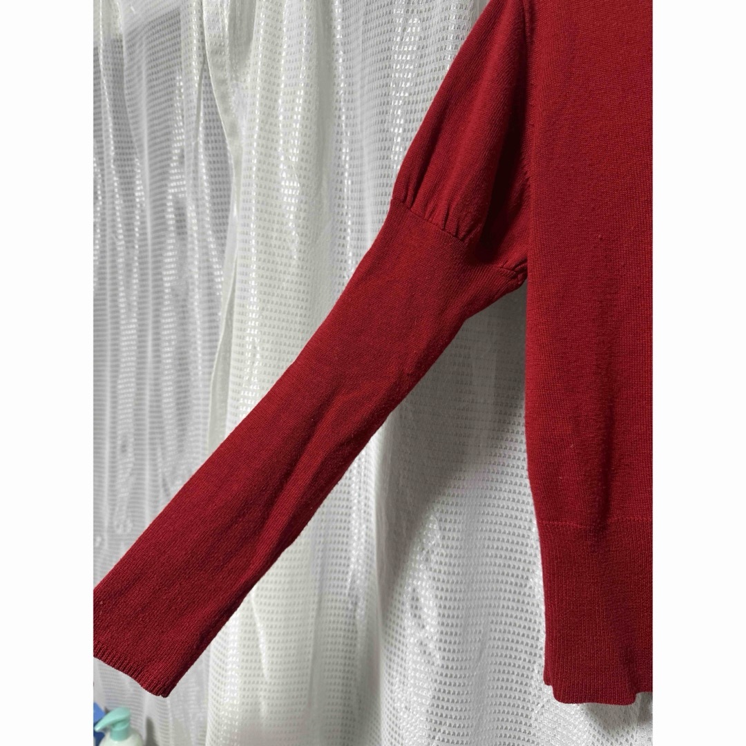 赤色ニット　パフスリーブ風　　セーター レディースのトップス(ニット/セーター)の商品写真