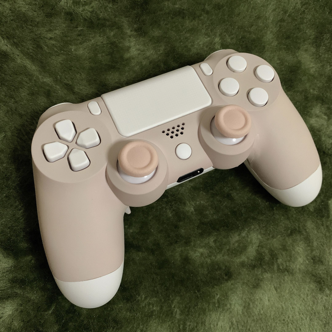 PlayStation4(プレイステーション4)のデュアルショック4＊背面ボタンカスタムコントローラー エンタメ/ホビーのゲームソフト/ゲーム機本体(その他)の商品写真