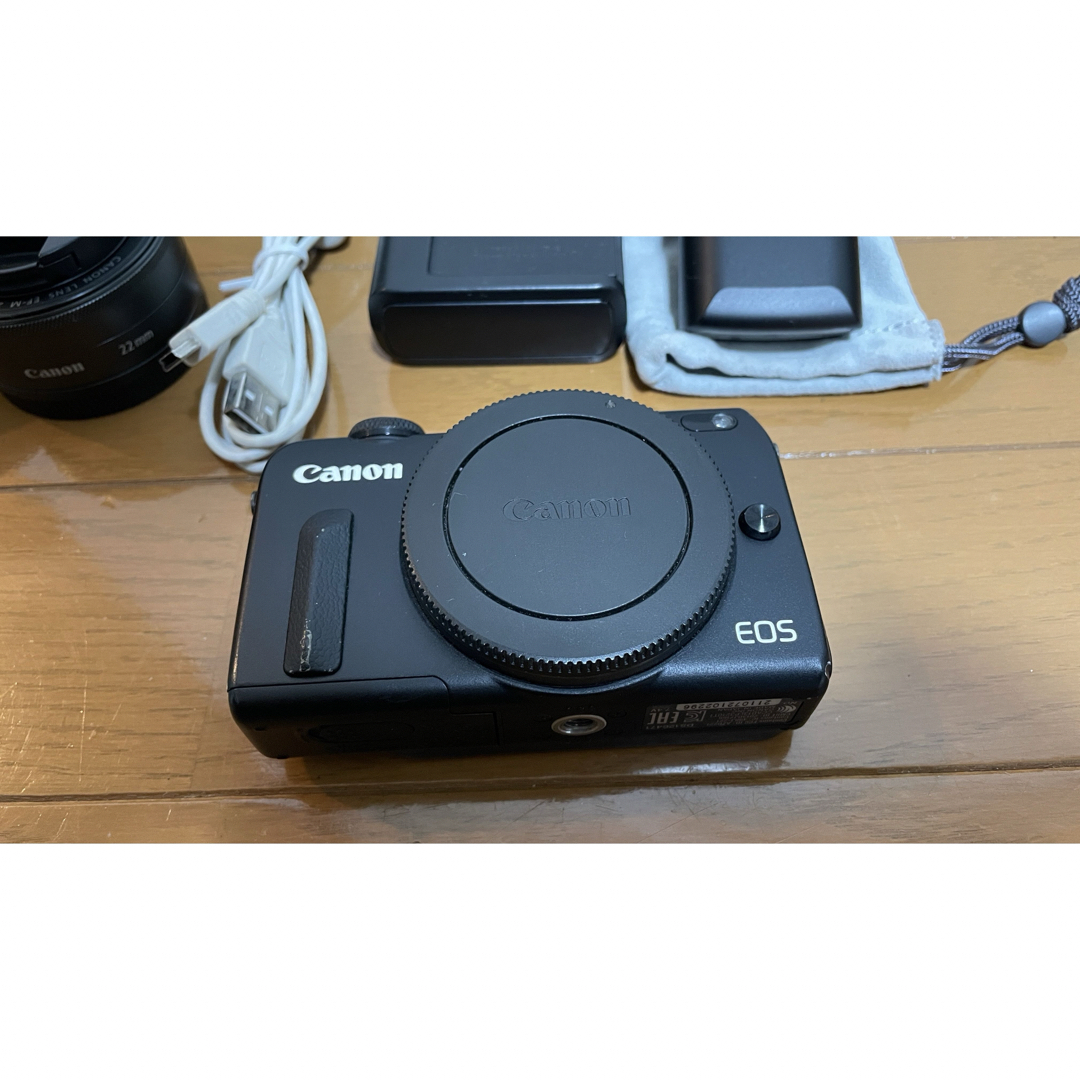 Canon(キヤノン)のCanon EOS M2 EOS M2 Wレンズキット BK スマホ/家電/カメラのカメラ(ミラーレス一眼)の商品写真