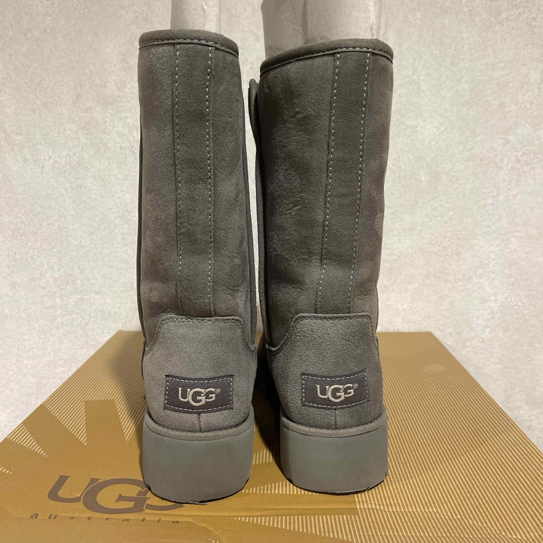 UGG(アグ)の厚底ムートンブーツ♡UGG AMIE グレー 撥水 レディースの靴/シューズ(ブーツ)の商品写真