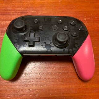 ニンテンドースイッチ(Nintendo Switch)のSwitch プロコン　スプラトゥーン仕様　ジャンク品(その他)