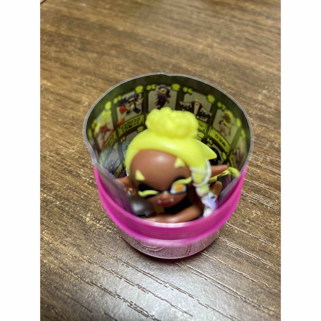 フルタ製菓(フルタセイカ)のチョコエッグ　スプラトゥーン3 ウツホ エンタメ/ホビーのフィギュア(ゲームキャラクター)の商品写真