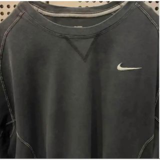 ナイキ(NIKE)の古着　一点物　Tシャツ　ナイキ　NIKE ワンポイント　シンプル　(Tシャツ/カットソー(半袖/袖なし))