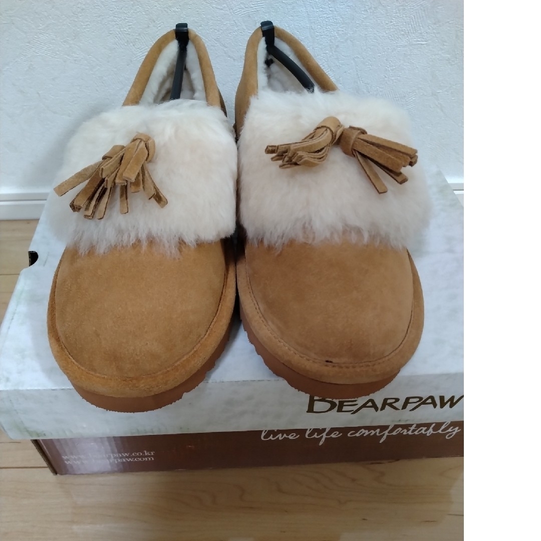 BEARPAW(ベアパウ)のベアパウ BEARPAW タッセル付シープスキンスリッポン レディースの靴/シューズ(スリッポン/モカシン)の商品写真