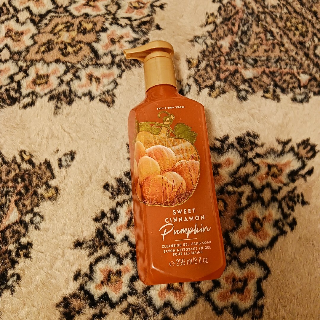 Bath & Body Works(バスアンドボディーワークス)のバス&ボディワークス　クレンジングジェルハンドソープ コスメ/美容のボディケア(ボディソープ/石鹸)の商品写真