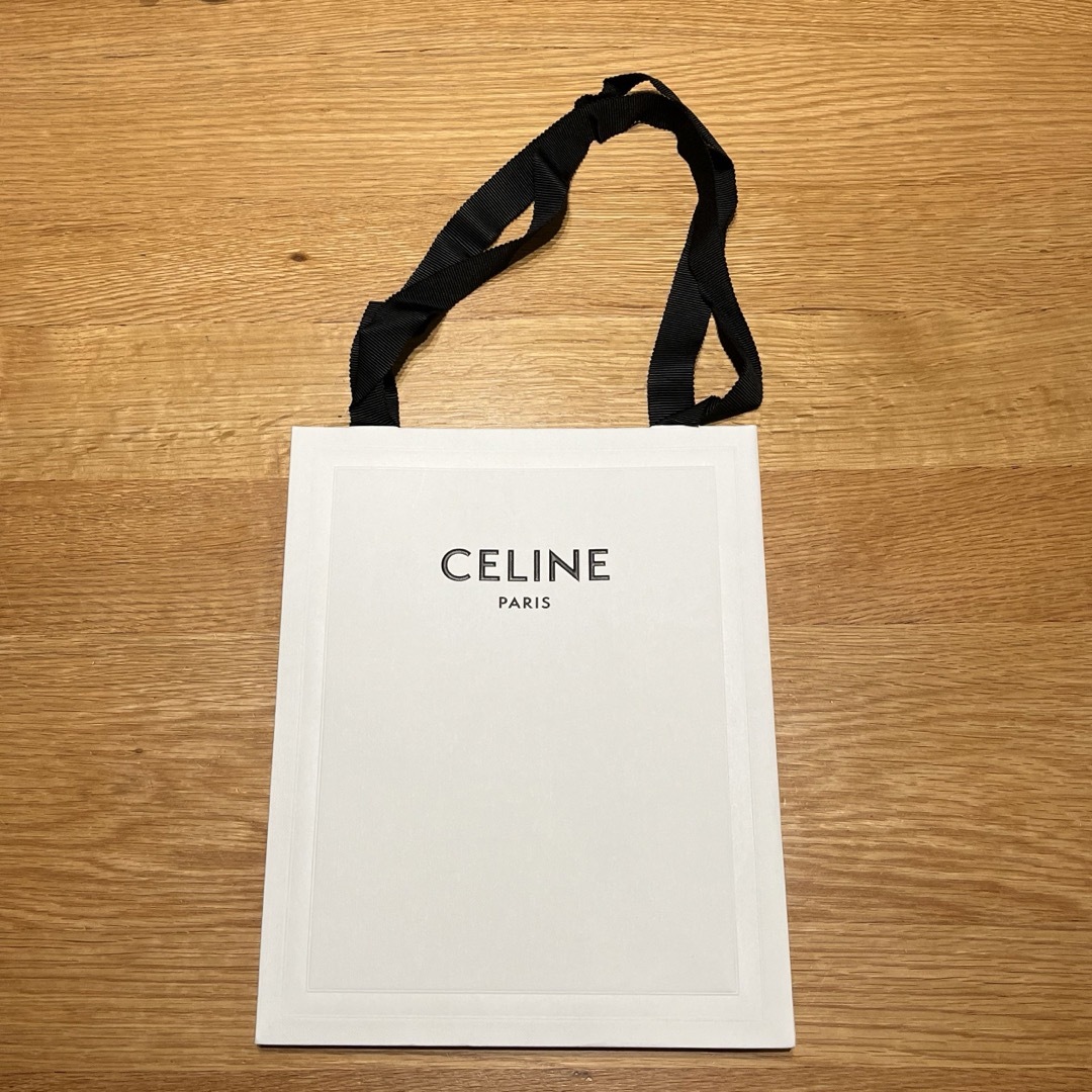 celine(セリーヌ)のCELINE セリーヌ　ショップ袋　紙袋　縦25.横20 レディースのバッグ(ショップ袋)の商品写真