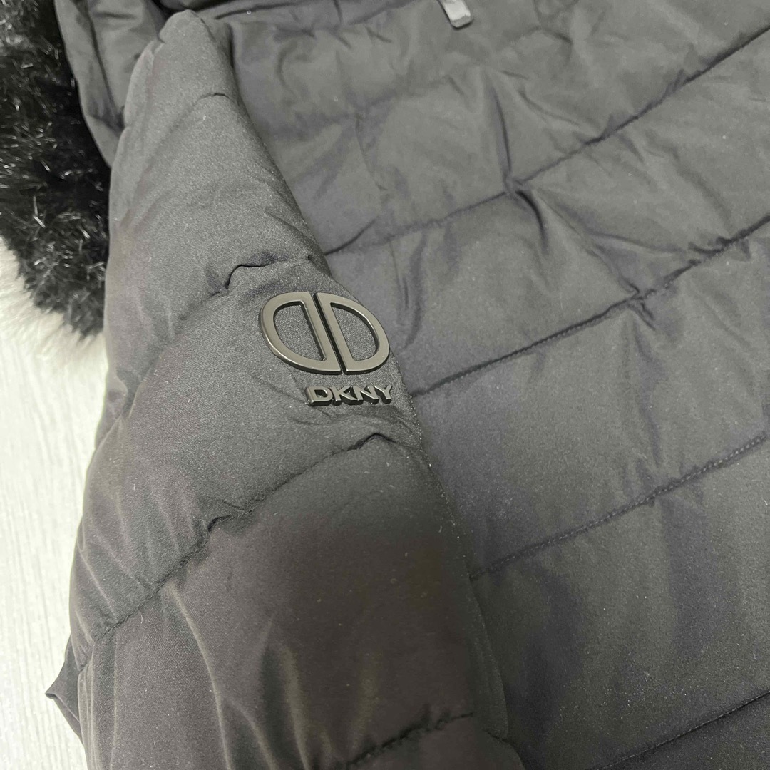 DKNY(ダナキャランニューヨーク)のDKNY ダウン　Lサイズ レディースのジャケット/アウター(ダウンジャケット)の商品写真