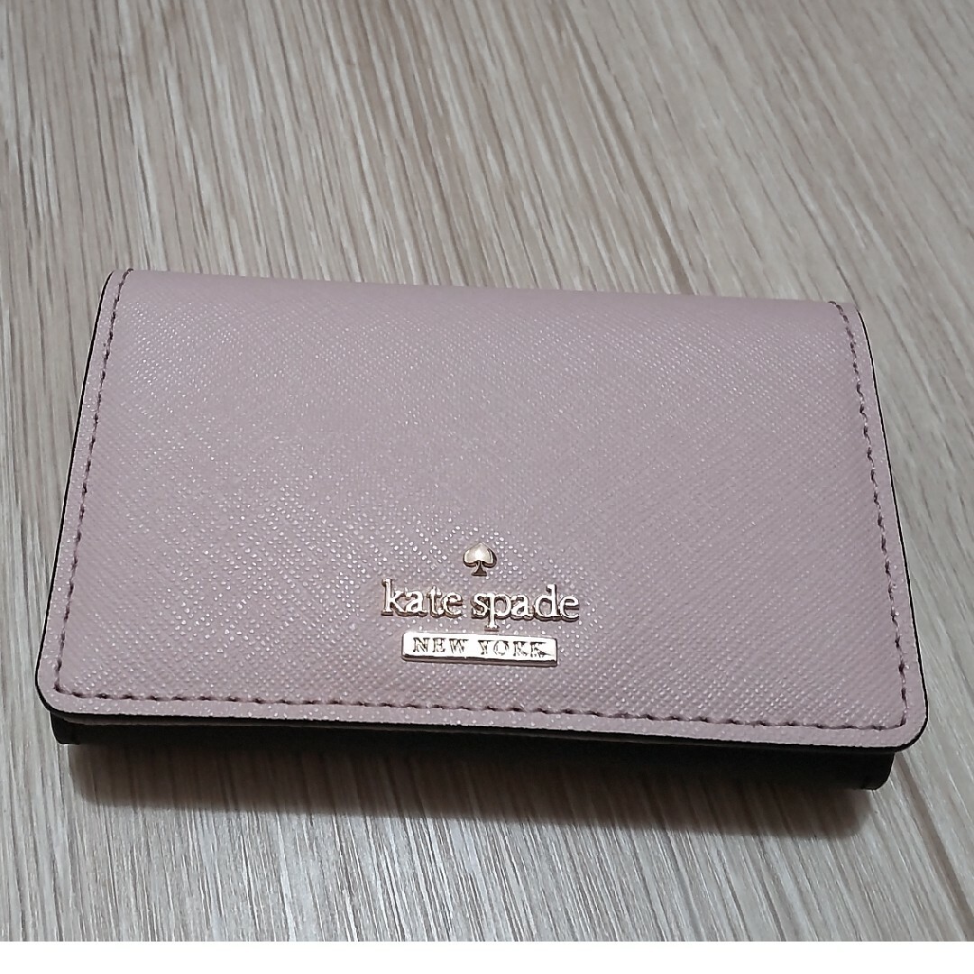 kate spade new york(ケイトスペードニューヨーク)の【新品】kate spade new york　カードケース レディースのファッション小物(名刺入れ/定期入れ)の商品写真