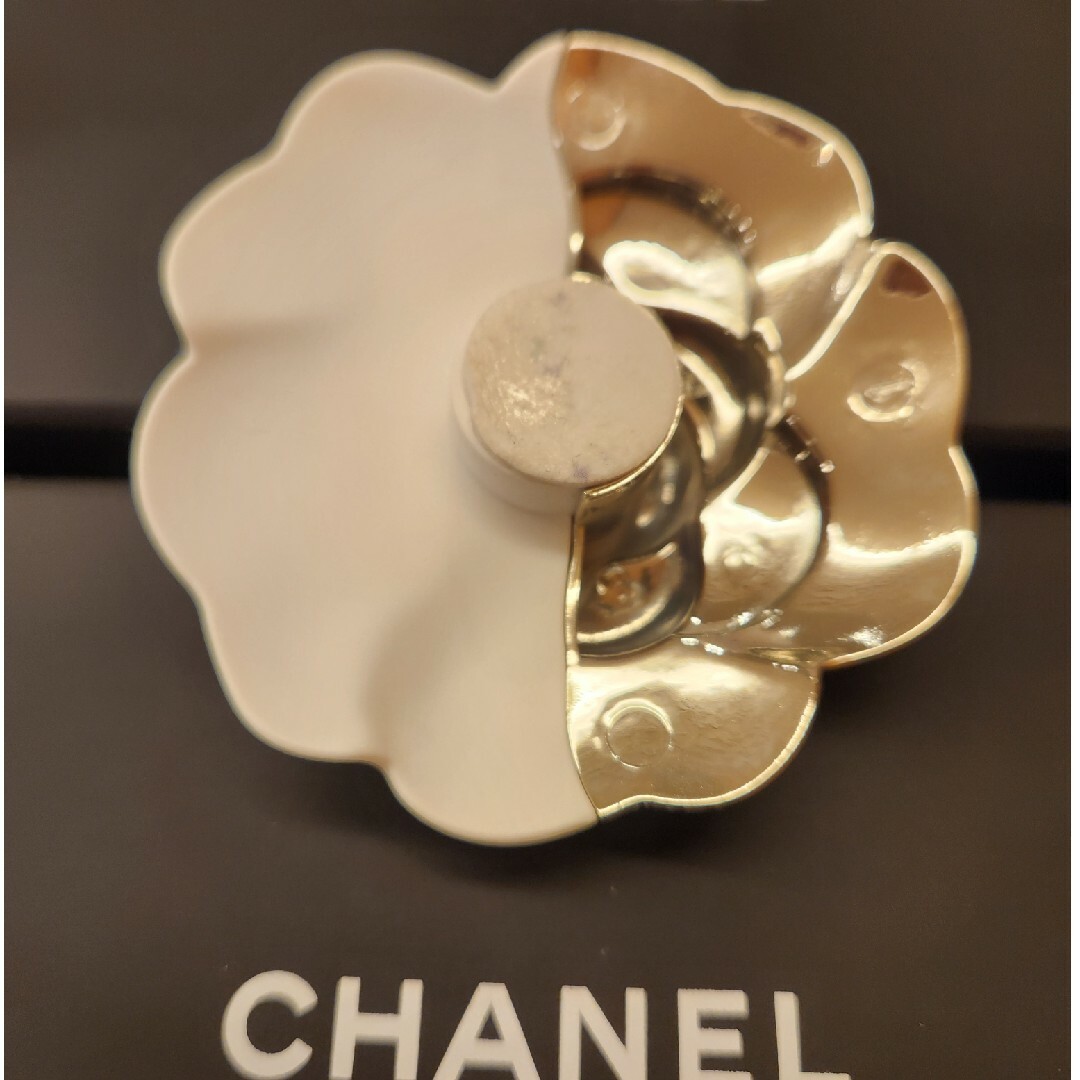 CHANEL(シャネル)のCHANEL カメリア ハンドメイドのアクセサリー(その他)の商品写真