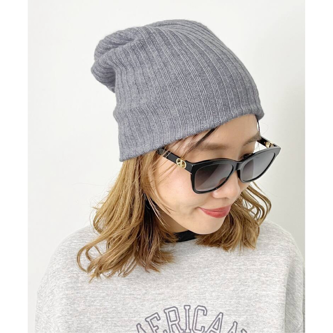 L'Appartement DEUXIEME CLASSE(アパルトモンドゥーズィエムクラス)のL'Appartement Cashmere knit Cap グレー レディースの帽子(ニット帽/ビーニー)の商品写真