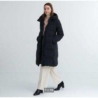 ユニクロ(UNIQLO)の美品 ユニクロ シームレスダウンロングコート Sサイズ(ダウンコート)