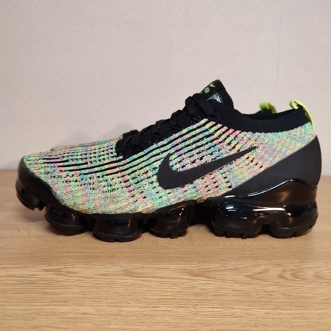 NIKE(ナイキ)の新品未使用 NIKE AIR VAPORMAX FLYKNIT 3 メンズの靴/シューズ(スニーカー)の商品写真