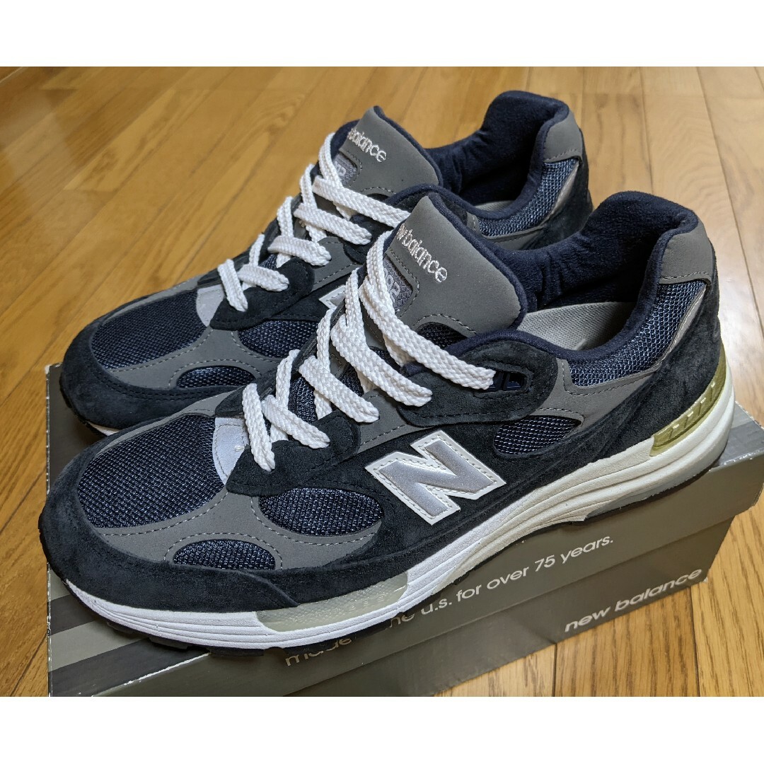 New Balance(ニューバランス)のニューバランス　M992GG　27cm　MADE IN USA メンズの靴/シューズ(スニーカー)の商品写真