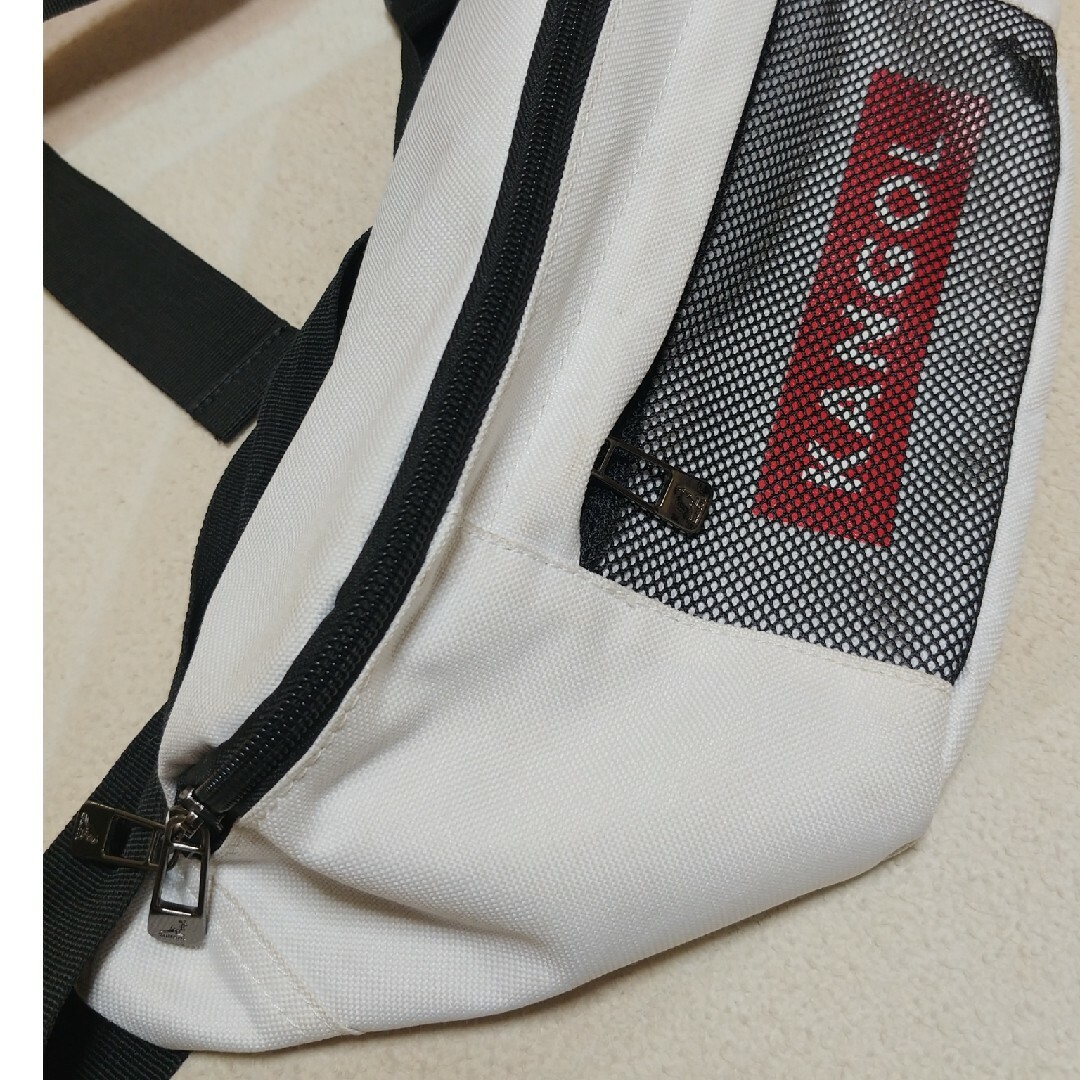 KANGOL(カンゴール)のカンゴール斜めバック レディースのバッグ(ショルダーバッグ)の商品写真