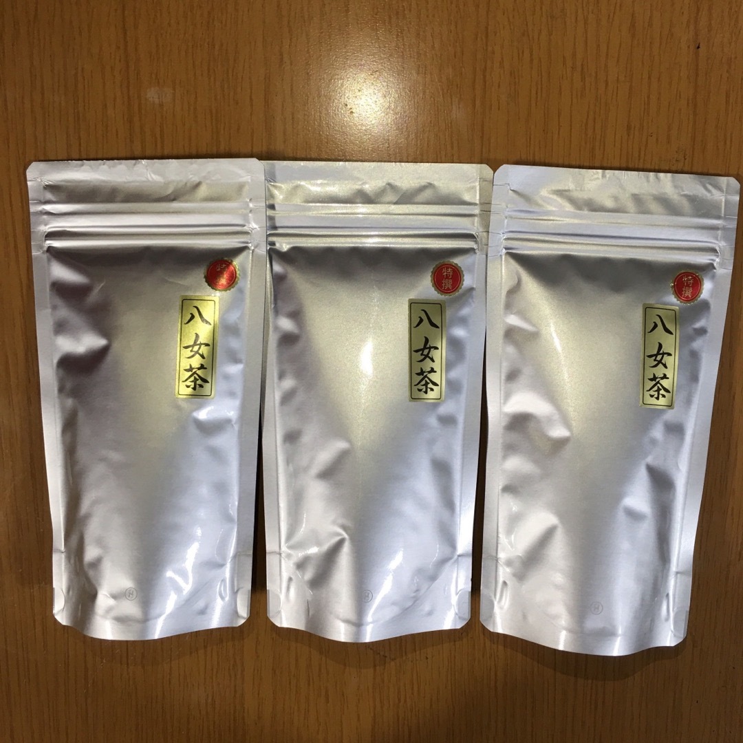 特選 嬉野茶 200g & 特選 八女茶 200g & 特選 知覧茶 200g 食品/飲料/酒の飲料(茶)の商品写真