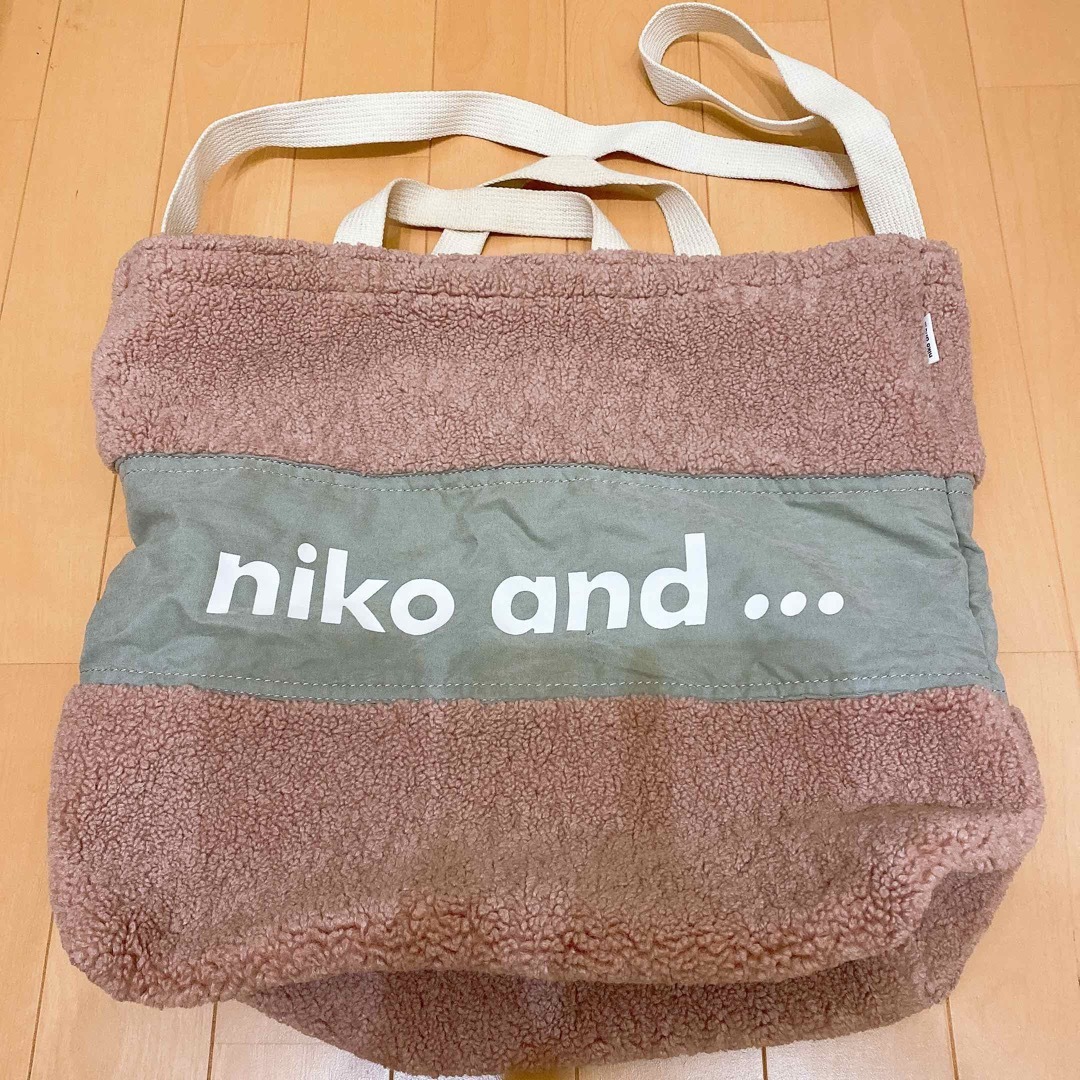 niko and...(ニコアンド)のniko and ボア　トートバッグ レディースのバッグ(トートバッグ)の商品写真