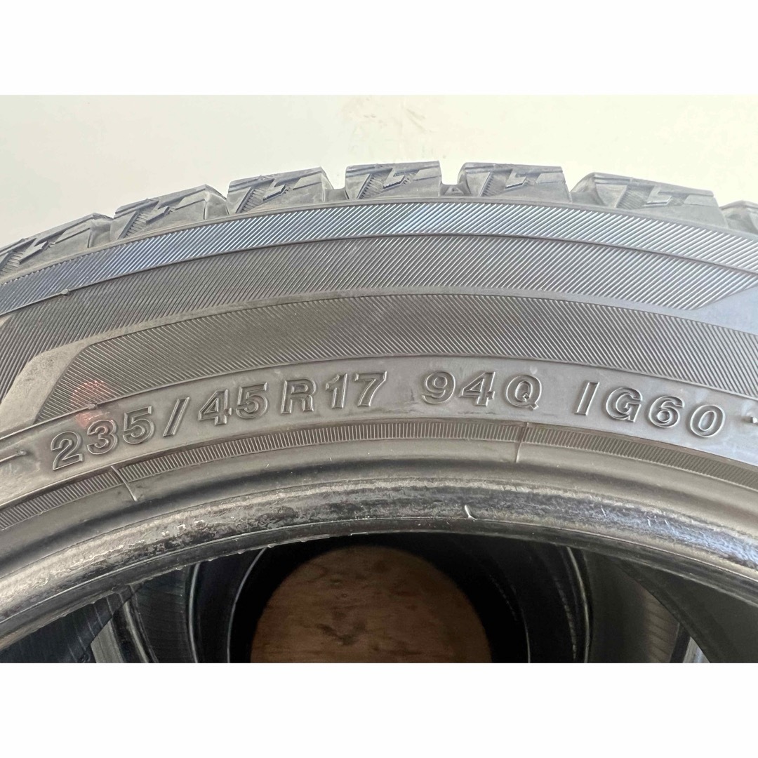 ヨコハマ(ヨコハマ)の235/45R17 Yokohama iceGUARD IG60 4本セット 自動車/バイクの自動車(タイヤ)の商品写真