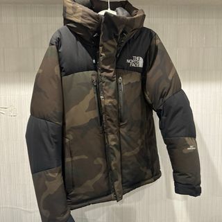 ノースフェイス(THE NORTH FACE) 迷彩 ダウンジャケット(メンズ)の通販