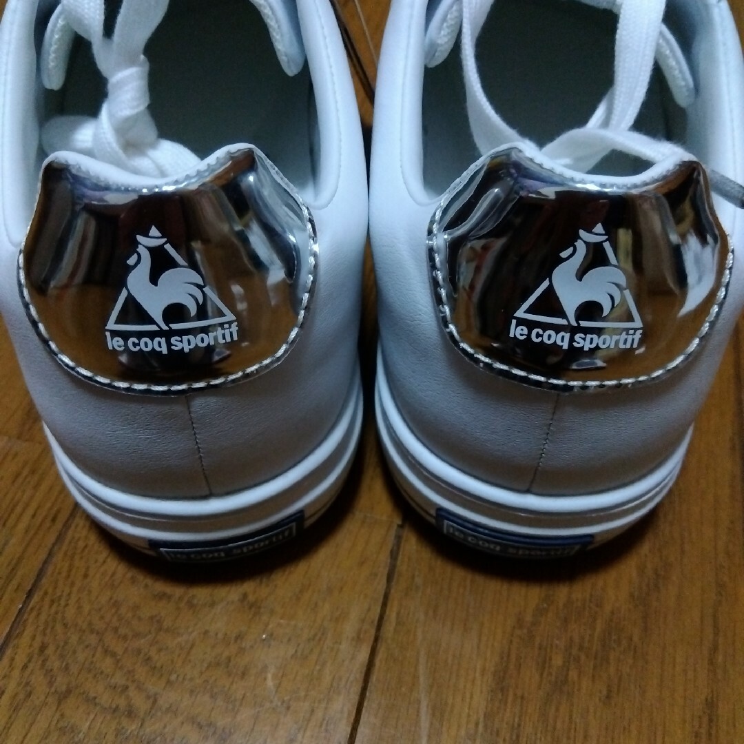 le coq sportif(ルコックスポルティフ)のGW SALE❕【ﾙｺｯｸｽﾎﾟﾙﾃｨﾌ】軽量❕白いスニーカー/ 24センチ レディースの靴/シューズ(スニーカー)の商品写真